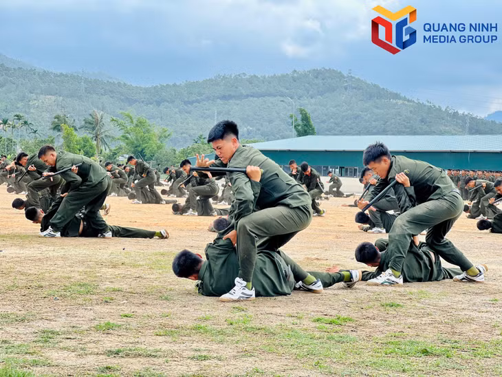 Biểu diễn báo cáo nội dung võ thuật