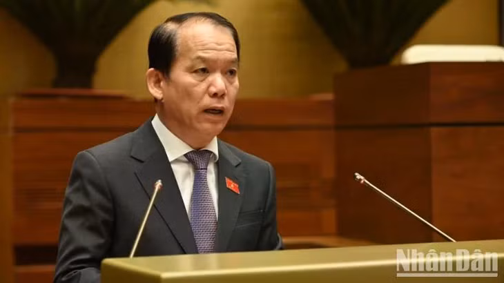 Chủ nhiệm Ủy ban Pháp luật và Tư pháp Hoàng Thanh Tùng cho biết, Ủy ban tán thành cần thiết sửa đổi, bổ sung Luật Xử lý vi phạm hành chính. (Ảnh: BÙI GIANG)