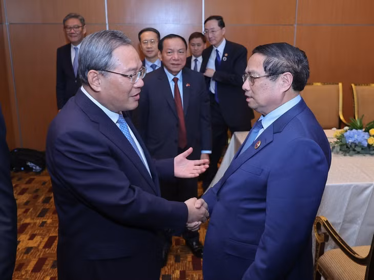 Thủ tướng Chính phủ Phạm Minh Chính và Thủ tướng Quốc vụ viện Trung Quốc Lý Cường - Ảnh: VGP/Nhật Bắc