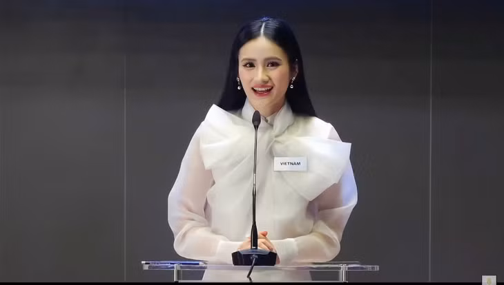 Đại diện Việt Nam khẳng định giá trị của giáo dục, nhấn mạnh sách không chỉ để đọc mà còn là phương tiện để khám phá thế giới đẹp đẽ. Ảnh: Nhân vật cung cấp.