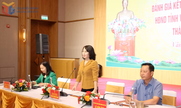 Đồng chí Trịnh Thị Minh Thanh, Phó Bí thư Thường trực Tỉnh ủy, Chủ tịch HĐND tỉnh, chủ trì hội nghị.