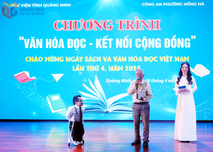 Giao lưu cùng diễn giả Sơn Lâm trong chương trình “Văn hóa đọc - Kết nối cộng đồng” cùng đa dạng các hoạt động, giúp thúc đẩy văn hoá đọc.