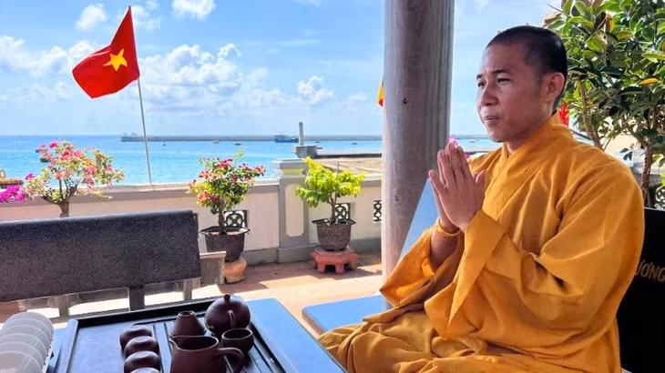 Đại đức Thích Nhuận Hiếu, trụ trì chùa Đá Tây A.