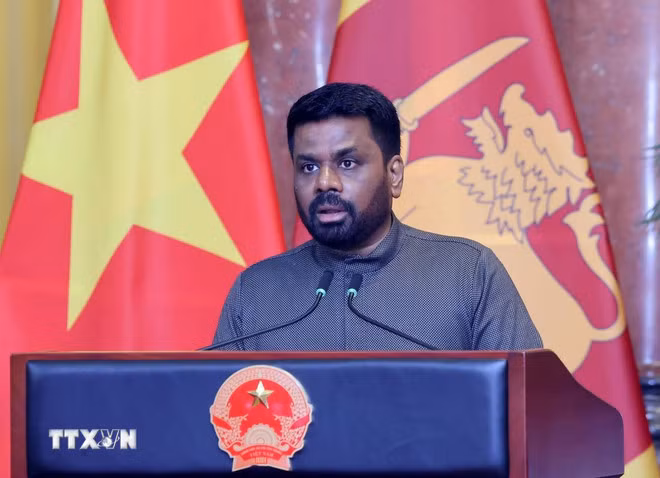 Tổng thống Sri Lanka Anura Kumara Dissanayaka phát biểu tại cuộc gặp gỡ báo chí. (Ảnh: Lâm Khánh/TTXVN)