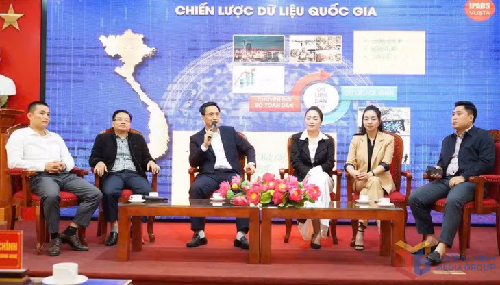Lãnh đạo Sở KH&amp;CN tham gia buổi toạ đàm "Dữ liệu và cơ chế, chính sách phát triển dữ liệu; chuyển đổi số".