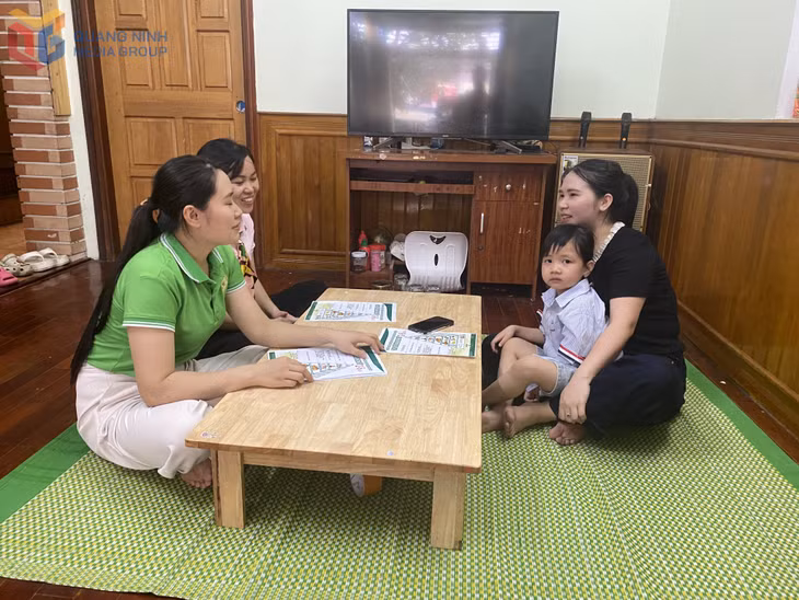 HPN xã Yên Than (huyện Tiên Yên) đến gia đình hội viên tuyên truyền về bình đẳng giới.
