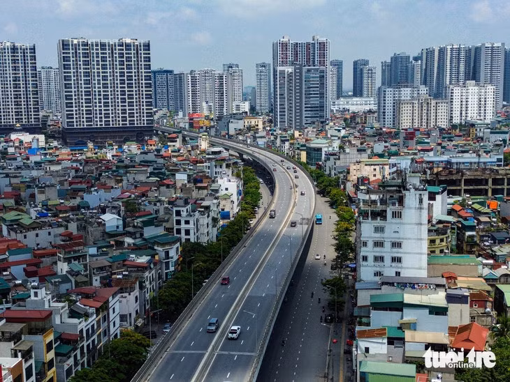 Các tuyến đường cửa ngõ Hà Nội thông thoáng trong ngày 1-5 - Ảnh: HỒNG QUANG