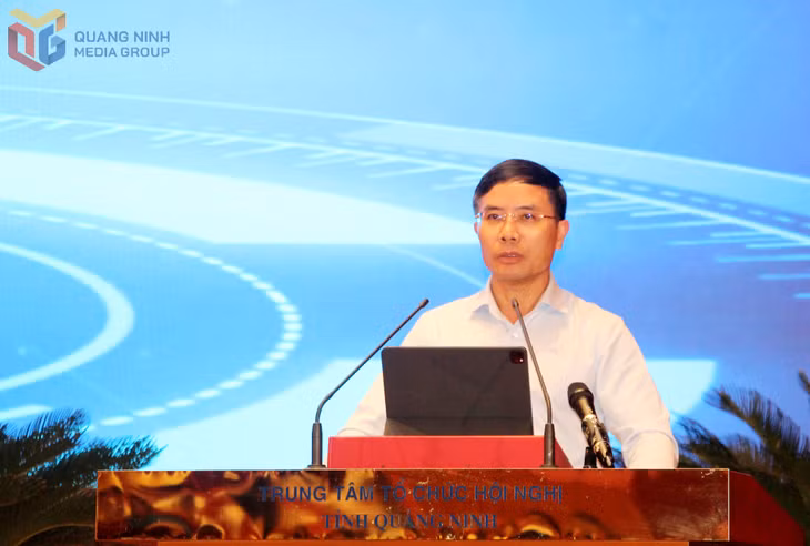 Đồng chí Phạm Đức Ấn, Phó Bí thư Tỉnh ủy, Chủ tịch UBND tỉnh, phát biểu kết luận.