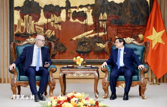 Thủ tướng Phạm Minh Chính tiếp ông Tomas Heidar, Chánh án Tòa án quốc tế về Luật biển (ITLOS). (Ảnh: Dương Giang/TTXVN)