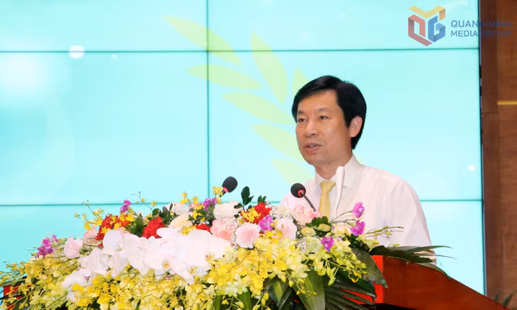 Đồng chí Nguyễn Xuân Định, Phó Chủ tịch Ban Chấp hành Hội Nông dân Việt Nam, phát biểu tại hội nghị.