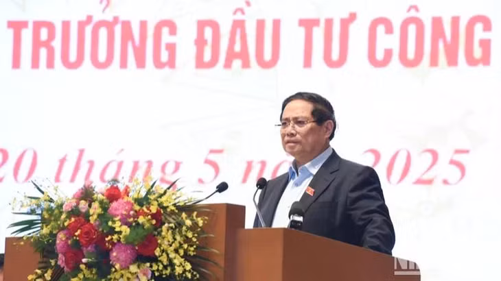 Thủ tướng Phạm Minh Chính phát biểu ý kiến tại hội nghị (Ảnh: TRẦN HẢI).