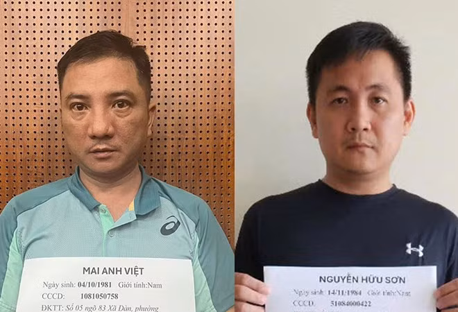 Hai bị can Việt và Sơn (từ trái qua) cầm đầu đường dây đánh bạc nghìn tỉ. Ảnh: Bộ Công an