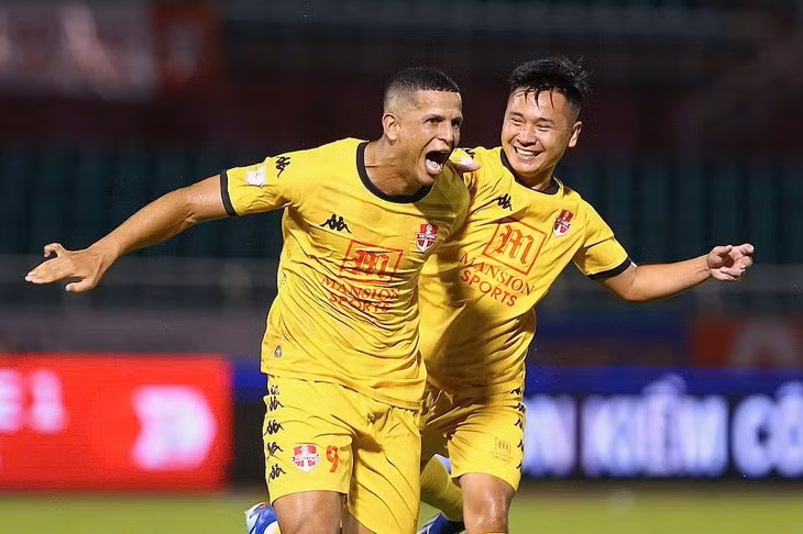 Lucao do Break lập cú đúp giúp Hải Phòng cầm hòa 2-2 trước Thể Công - Viettel - Ảnh: CLB HẢI PHÒNG