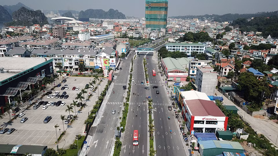 Trong dòng chảy khát vọng hùng cường của đất nước: “Phát triển xanh” - Lựa chọn của Quảng Ninh ảnh 7 Trong dòng chảy khát vọng hùng cường của đất nước: “Phát triển xanh” - Lựa chọn của Quảng Ninh ảnh 7
