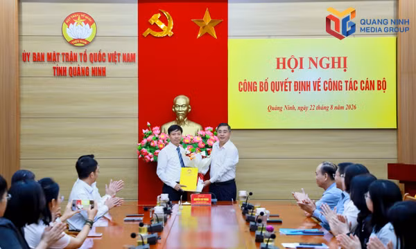 Công bố Quyết định của Ban Thường trực Ủy ban MTTQ Việt Nam tỉnh Quảng Ninh về công tác cán bộ