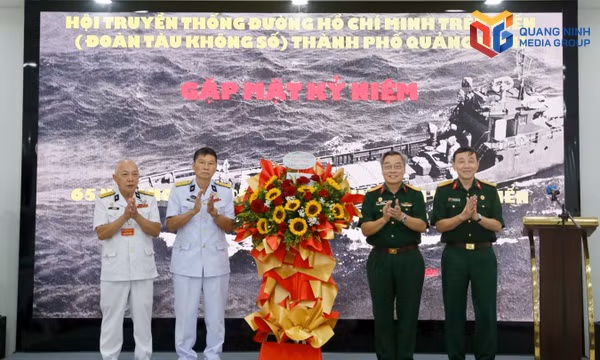 Gặp mặt kỷ niệm 65 năm Ngày mở Đường Hồ Chí Minh trên biển