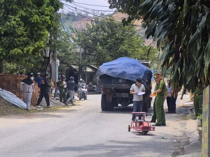 Hiện trường vụ tai nạn. (Ảnh: Đ.N)