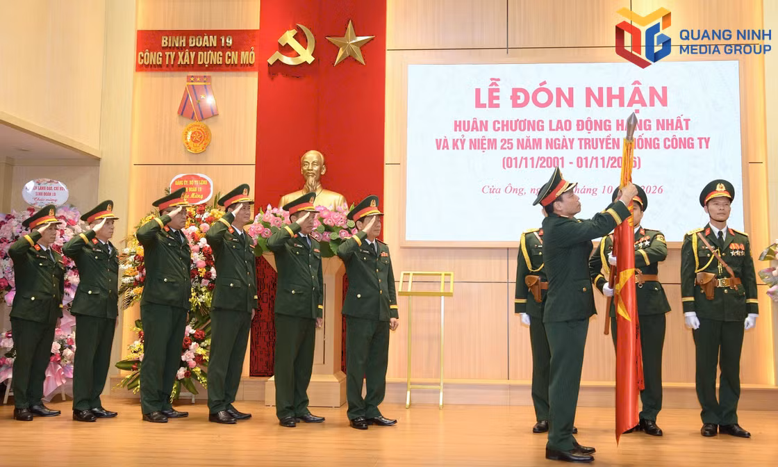 Công ty Xây dựng Công nghiệp mỏ (Binh đoàn 19) lần thứ hai đón nhận Huân chương Lao động hạng Nhất 