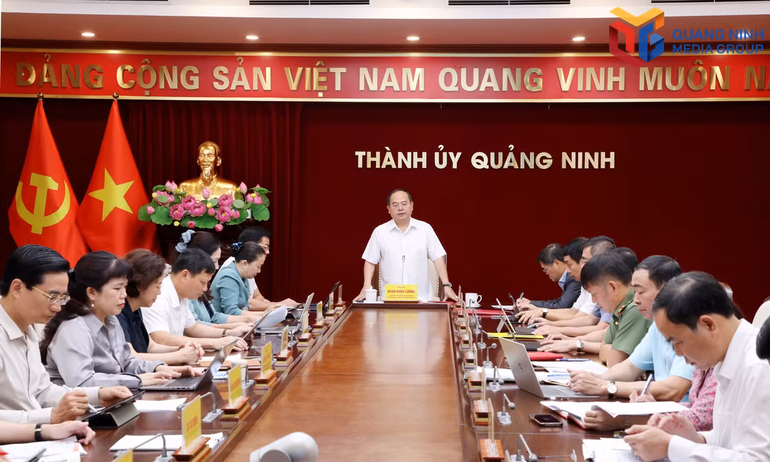 Tiếp tục nghiên cứu, ban hành chính sách nâng cao chất lượng đời sống nhân dân