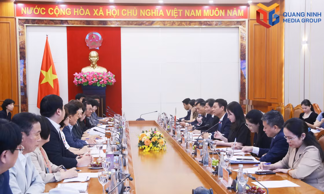 HĐND thành phố làm việc với Đoàn công tác Hội đồng thành phố Cheongju (Hàn Quốc)