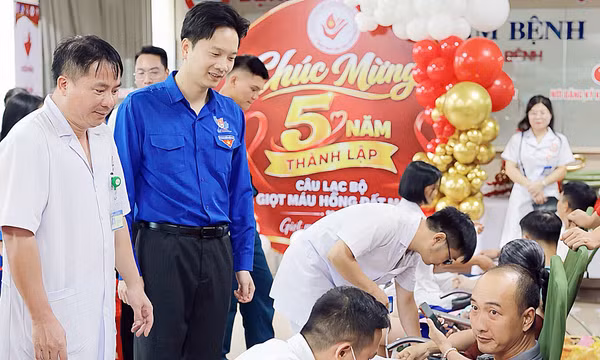 Phường Cửa Ông và An Sinh tiếp nhận 566 đơn vị máu