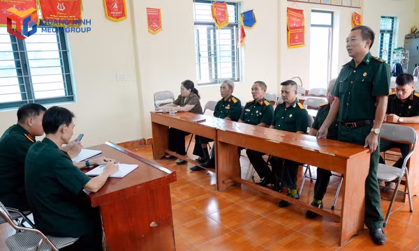 Hội CCB phường Hoàng Quế cùng Ban CHQS phường Hoàng Quế triển khai công tác phối hợp tuyên truyền cho thanh niên lên đường nhập ngũ tháng 10/2026.