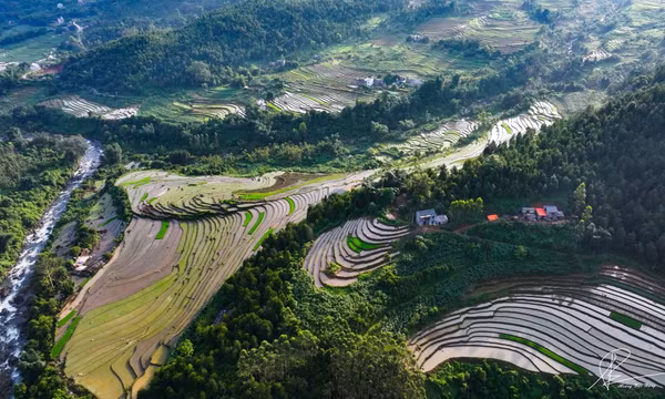 Mùa nước đổ ở Sông Moóc. Ảnh: Hoàng Đức Bằng
