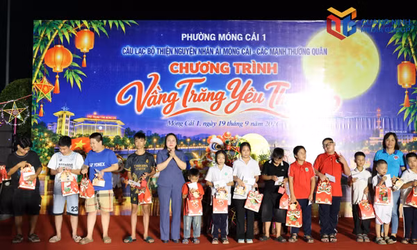 “Vầng trăng yêu thương” lan tỏa vòng tay ấm áp cho trẻ em Móng Cái