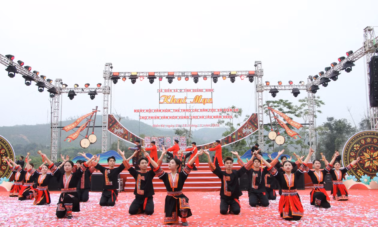 Văn hóa, con người - Nền tảng cho phát triển bền vững