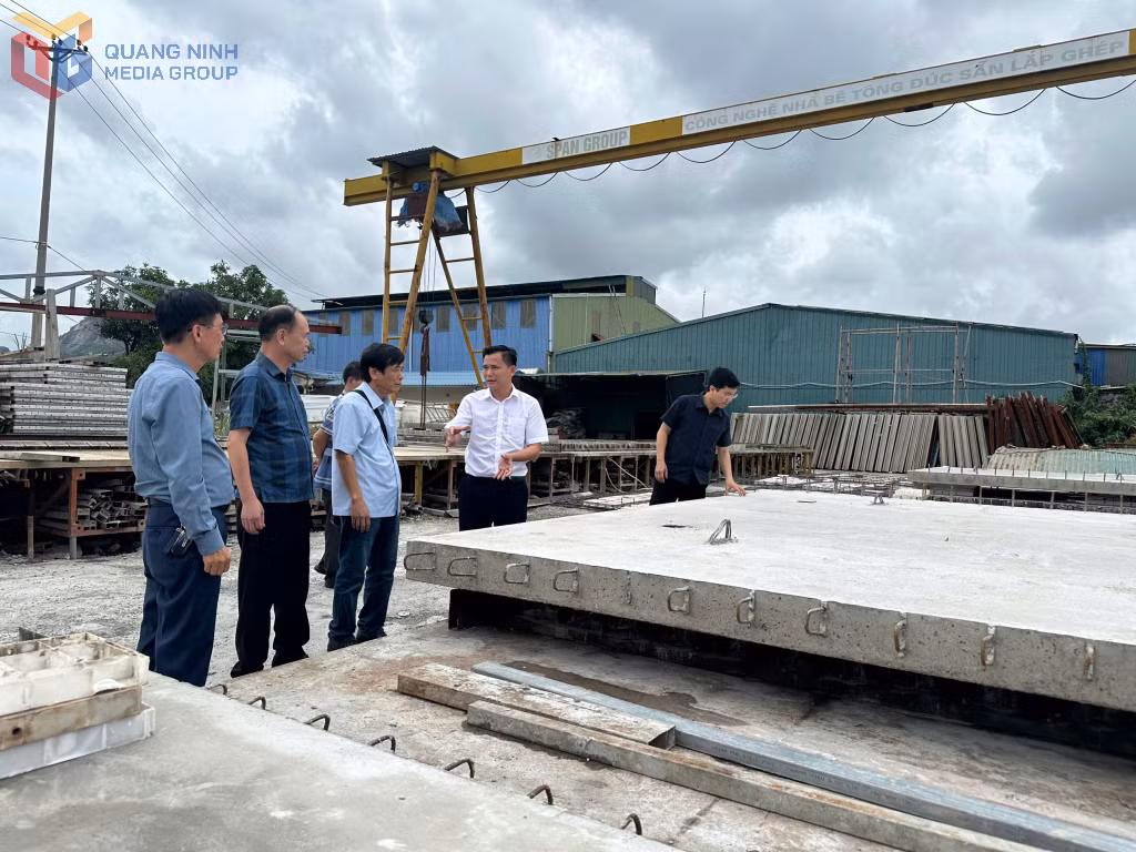 Ban Tổ chức hội thi 