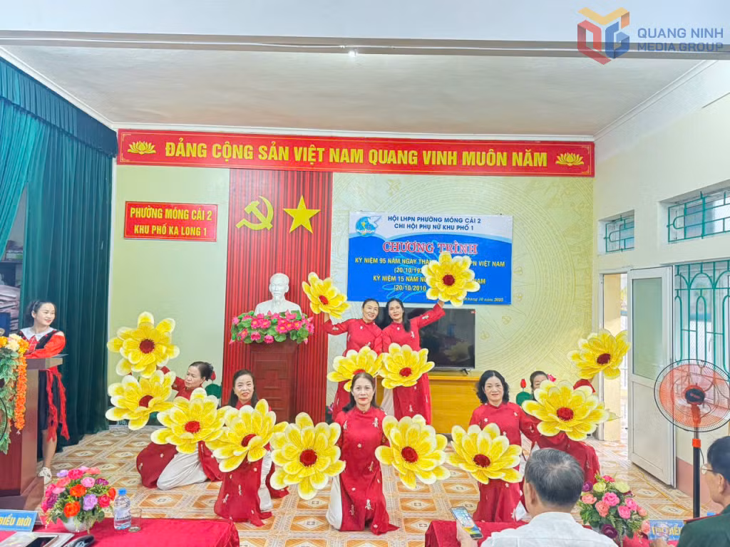 Hoạt động văn hóa, văn nghệ của Chi hội Phụ nữ khu phố 1 (phường Móng Cái 2) góp phần nâng cao đời sống tinh thần cho hội viên, nhân dân.
