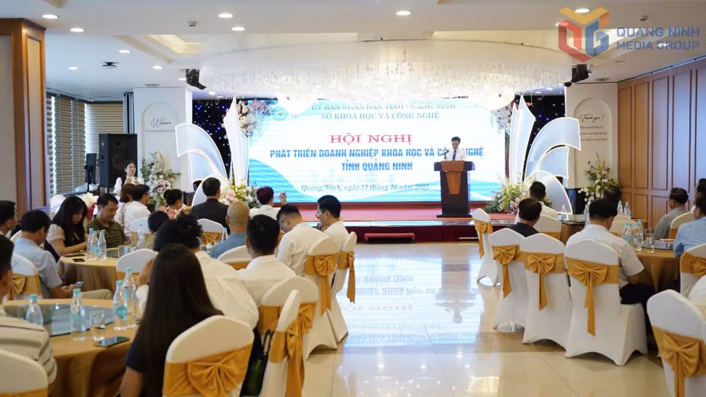 Quang cảnh hội nghị.