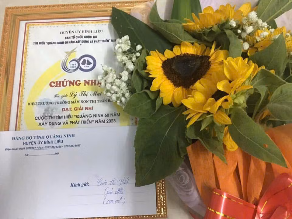 Cô Mai đạt giải Nhì cuộc thi tìm hiểu “Quảng Ninh 60 năm xây dựng và phát triển” năm 2023.