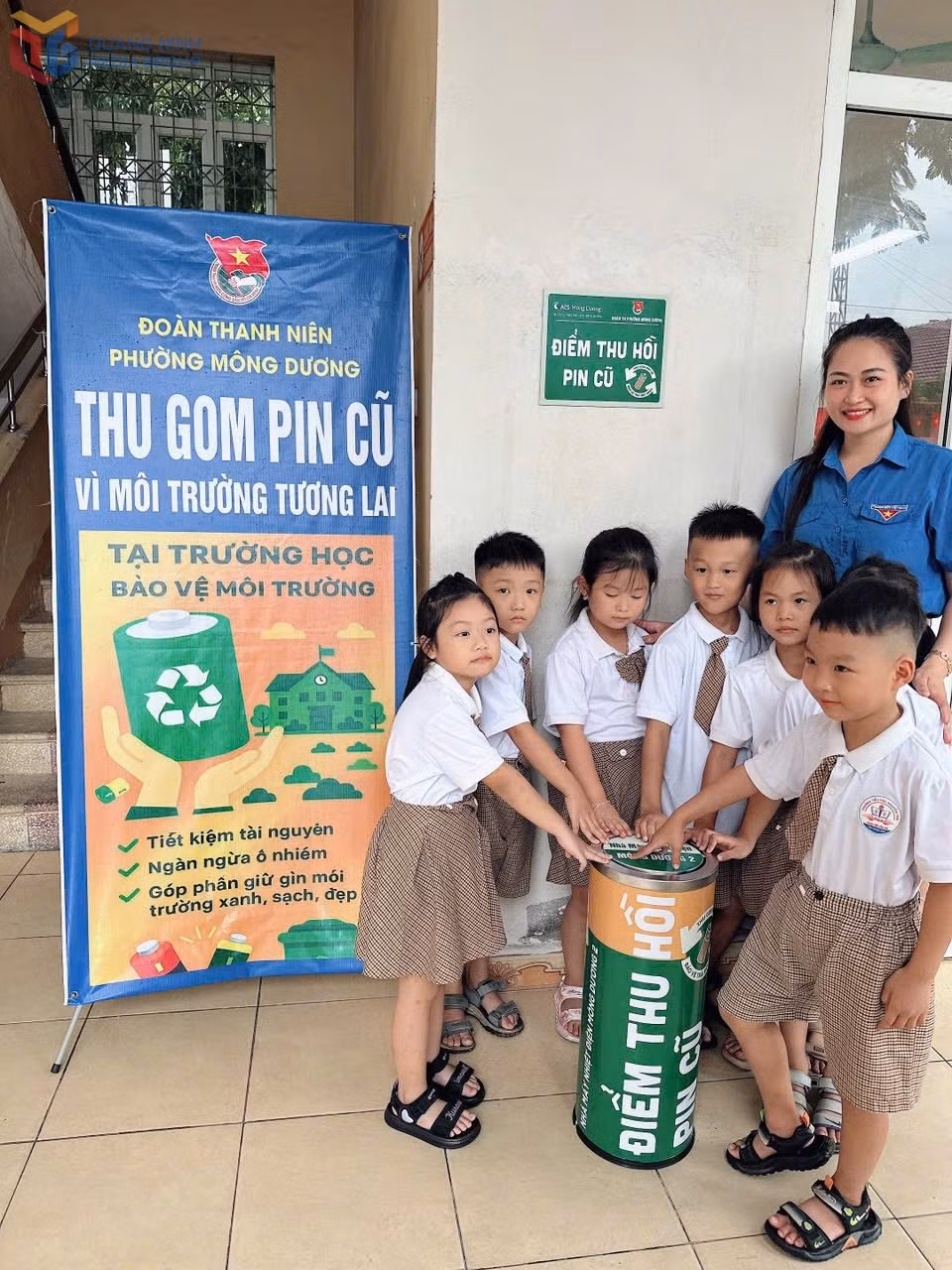 Mô hình "Thu gom pin cũ vì môi trường tương lai" do Đoàn phường Mông Dương triển khai tại các trường học trên địa bàn phường.