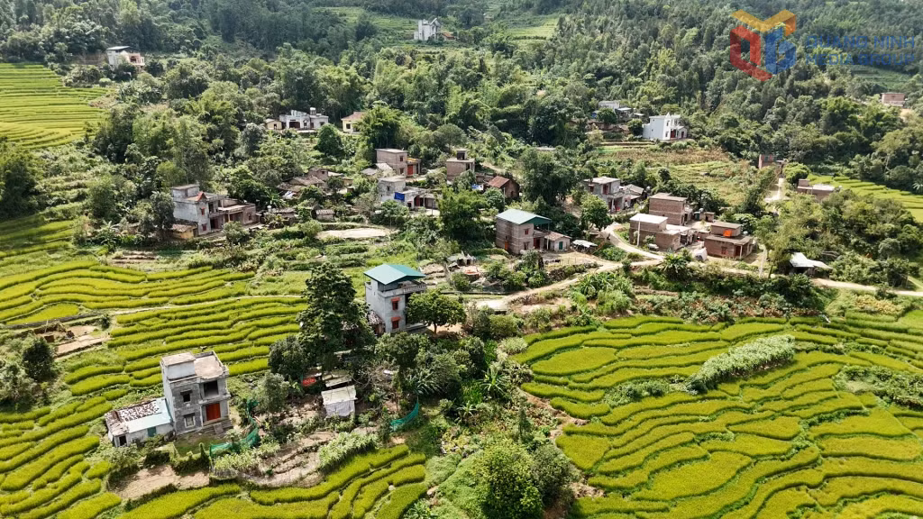 Công tác thu thập thông tin dữ liệu ban đầu về đất ở của xã Lục Hồn đã hoàn thành khoảng 80%.
