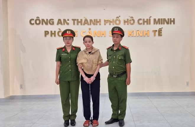 Khởi tố, bắt tạm giam Võ Thị Ngọc Ngân (biệt danh “Ngân 98”). Ảnh: Công an