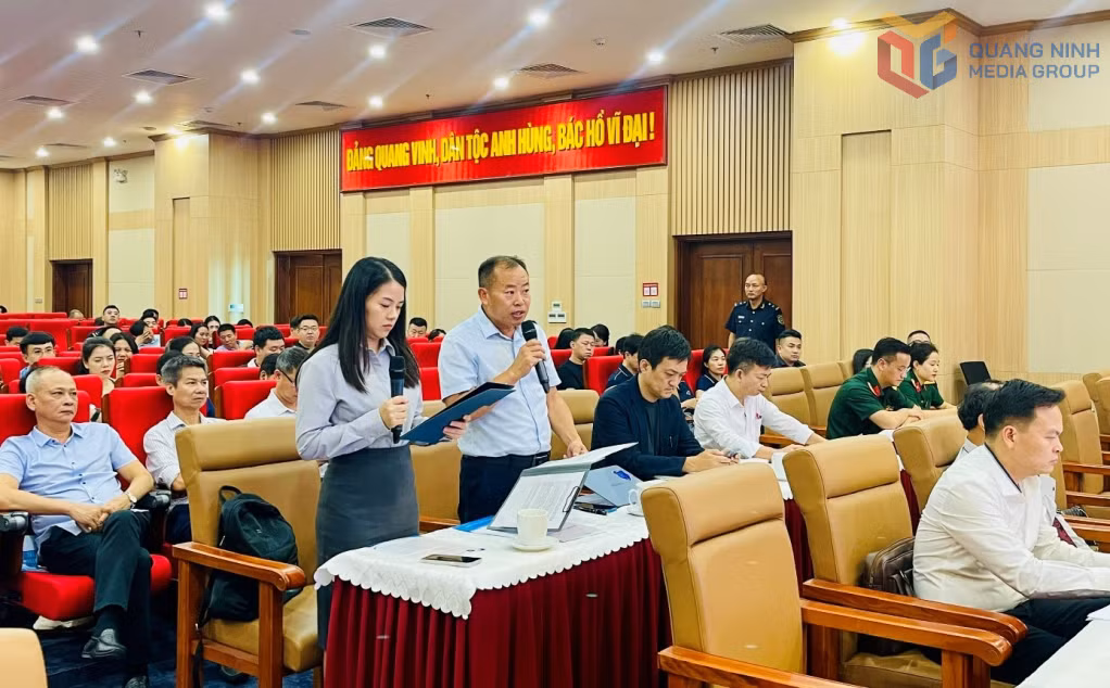 Đại diện Công ty Tonly Việt Nam đề xuất các ý kiến tại hội nghị gặp mặt Doanh nghiệp lần thứ hai năm 2025.