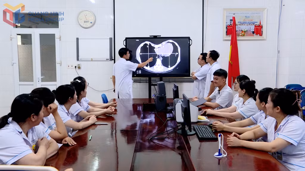 Trên cơ sở bệnh án điện tử đã và đang được triển khai hiệu quả những năm qua, Bệnh viện Bãi Cháy đã tích hợp thêm AI, nâng cấp các tính năng nhằm giúp đưa ra phác đồ điều trị tối ưu.