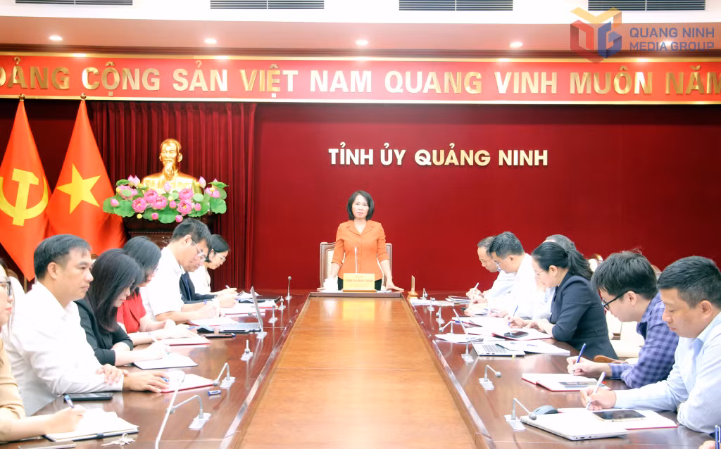 Đồng chí Trịnh Thị Minh Thanh, Phó Bí thư Thường trực Tỉnh ủy, Chủ tịch HĐND tỉnh, phát biểu chỉ đạo.