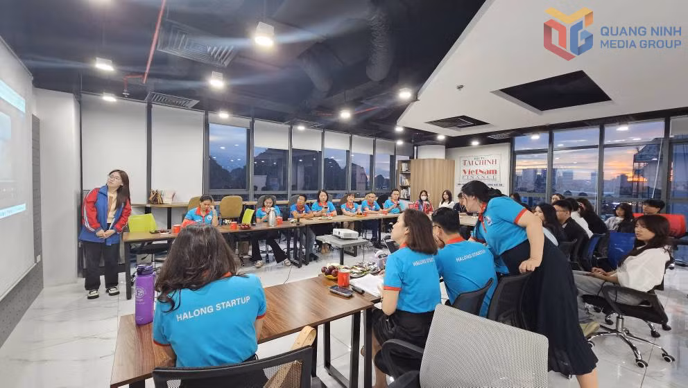 CLB Đầu tư và khởi nghiệp Hạ Long tổ chức sinh hoạt thường kỳ.