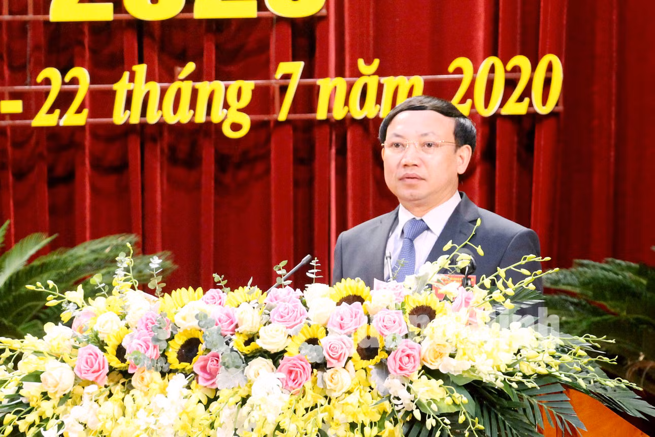 Đồng chí Nguyễn Xuân Ký, Bí thư Tỉnh ủy, Chủ tịch HĐND tỉnh, phát biểu chỉ đạo tại đại hội (7-2020). Ảnh: Thu Chung