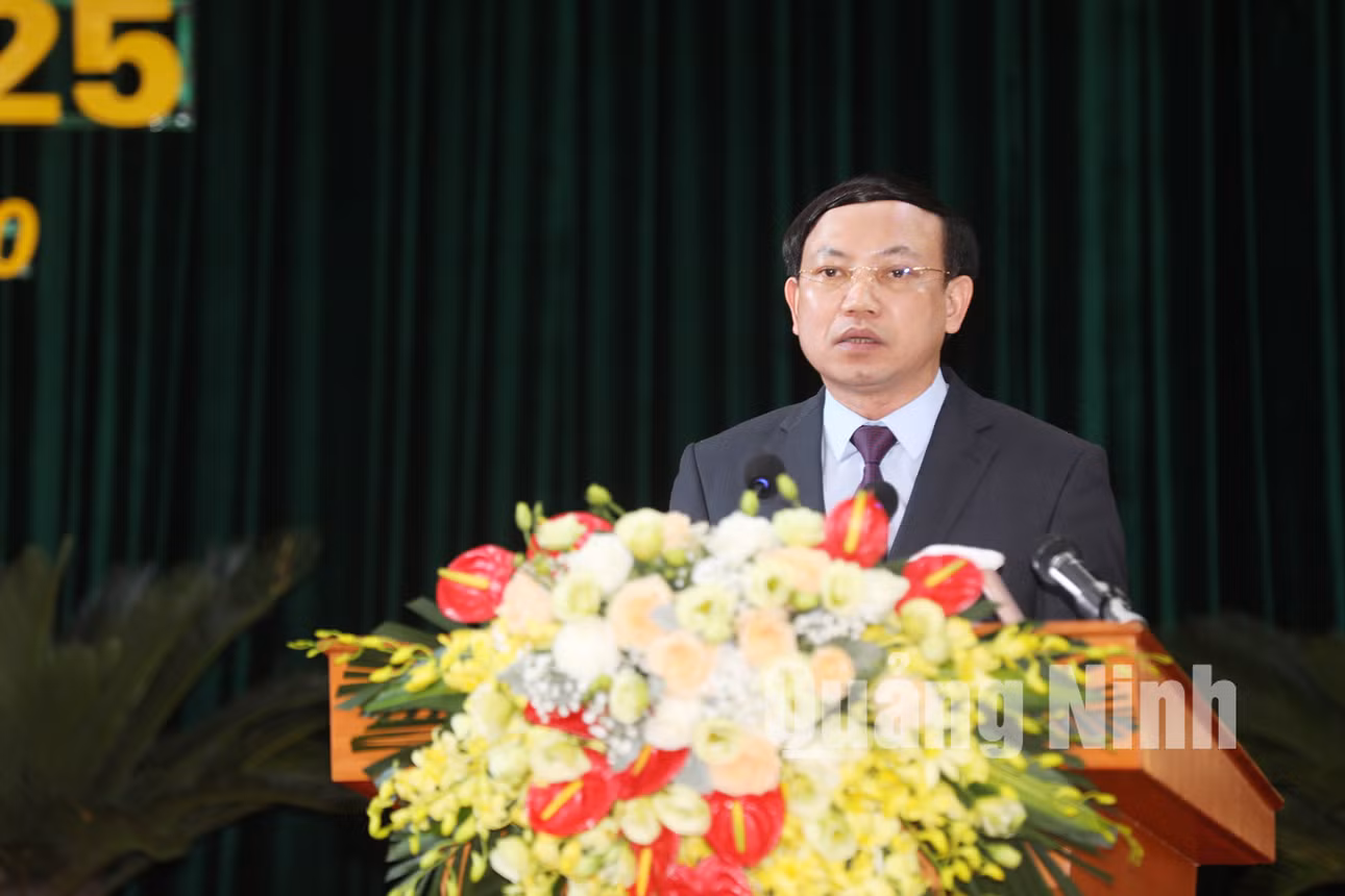 Đồng chí Nguyễn Xuân Ký, Bí thư Tỉnh ủy, Chủ tịch HĐND tỉnh phát biểu tại Đại hội (5-2020). Ảnh: Đỗ Phương