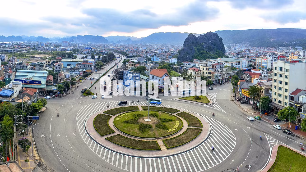 Một góc Cẩm Phả nhìn từ trên cao (1-2019). Ảnh: Cao Quỳnh
