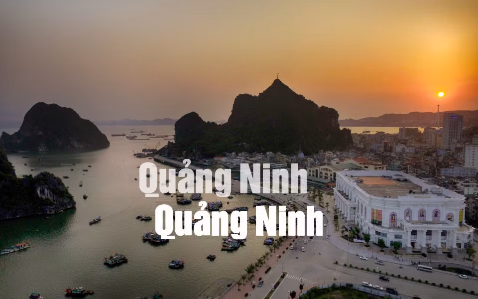 Hoàng hôn trên thành phố biển (4-2016). Ảnh: Hùng Sơn