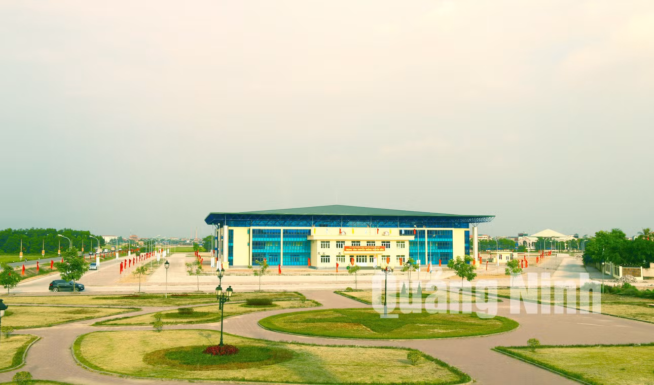 Trung tâm Văn hoá - Thể thao thị xã Đông Triều. Ảnh: Thanh Tùng (Phòng VHTT TX Đông Triều)