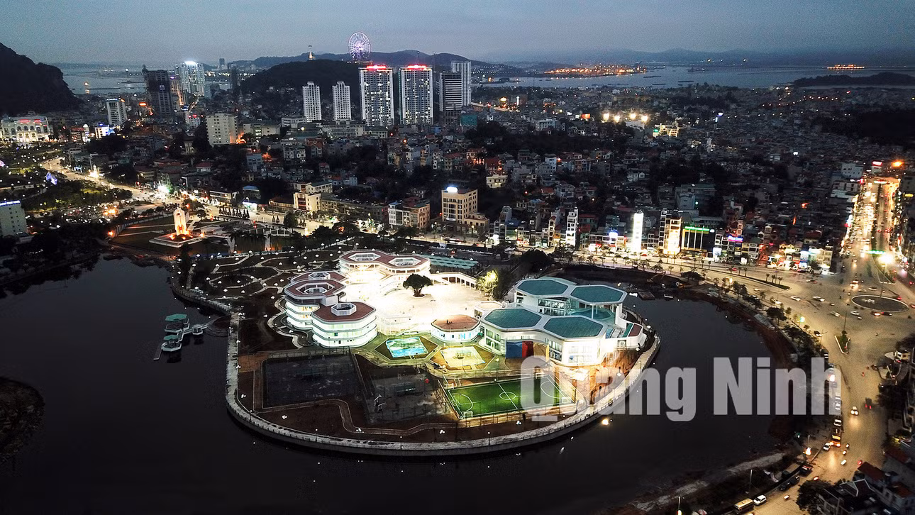 Cung văn hóa thanh, thiếu nhi Quảng Ninh (9-2019). Ảnh: Đỗ Phương