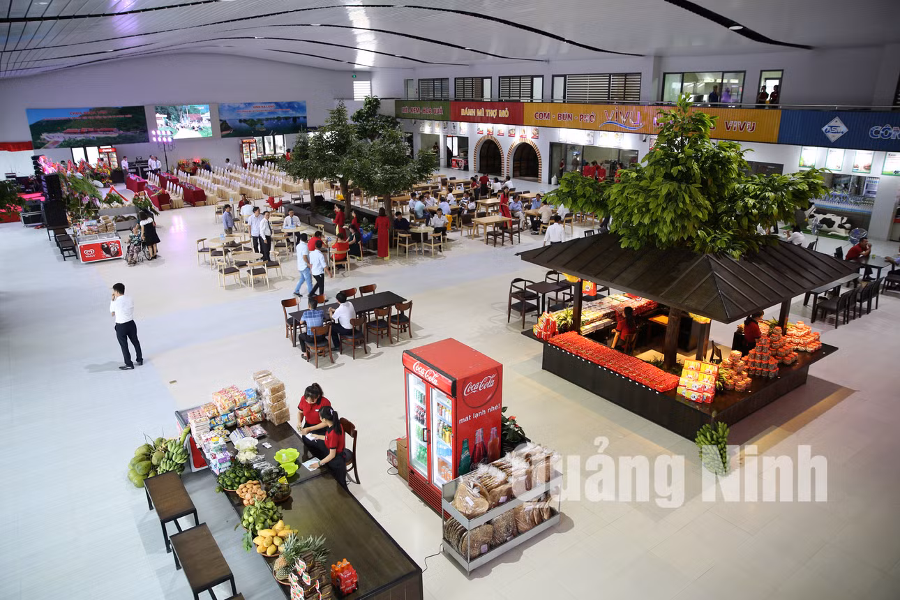 Điểm dừng nghỉ Quảng Ninh GATE. Ảnh: Đỗ Phương