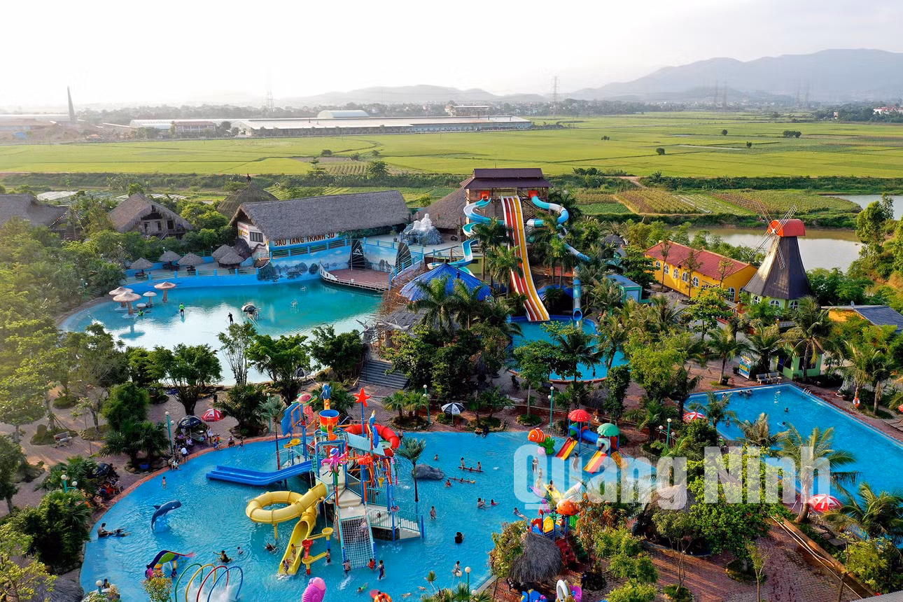 Toàn cảnh Khu du lịch Quảng Ninh Gate. Ảnh: Đỗ Giang