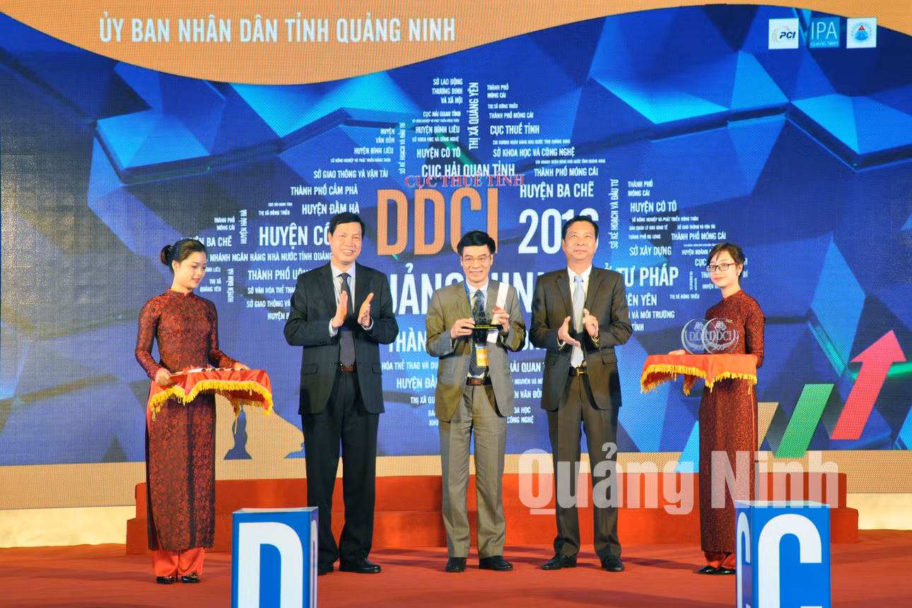 Cục thuế Quảng Ninh đứng đầu trong bảng xếp hạng DDCI 2016 khối các sở ban ngành.