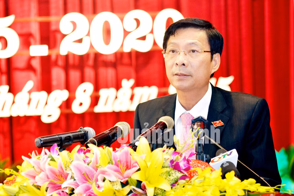 Đồng chí Nguyễn Văn Đọc, Bí thư Tỉnh ủy, Chủ tịch HĐND tỉnh phát biểu tại Đại hội